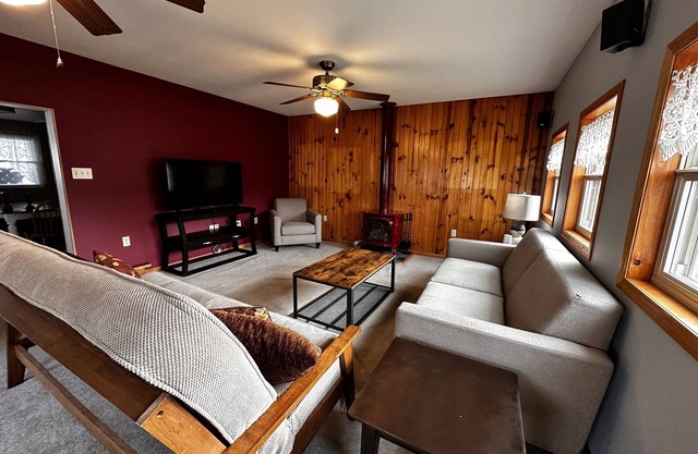 The Pier Cottage located in River of Lakes