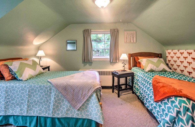 The Railroad House' - Just 12 Mi to Harrisburg!