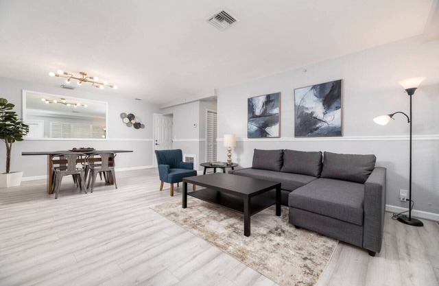 The Residences @ Lake Ridge #1