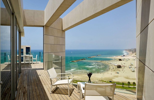 The Ritz-Carlton, Herzliya