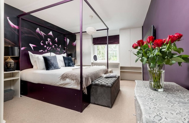 The Set - Room With En-suite