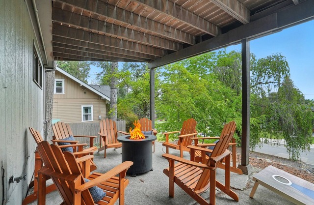 The South Perry Perch ~ 5BD Family Retreat