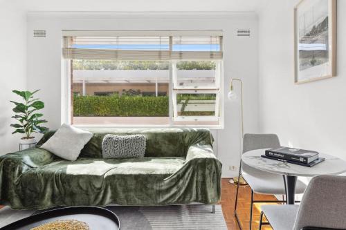 The Sunlit Fern - Minutes from Dining & Coastline