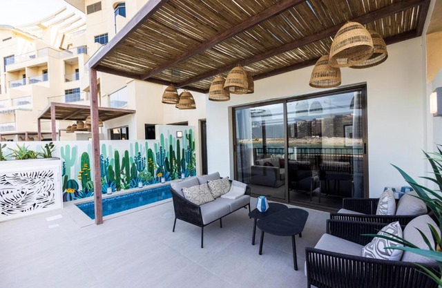 The Townhouses The Pearl