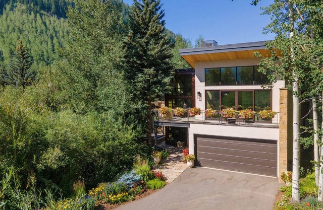 The Ultimate Luxury Mountain Getaway