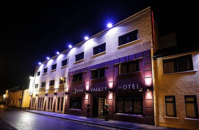 The Valley Hotel & Carriage Gardens