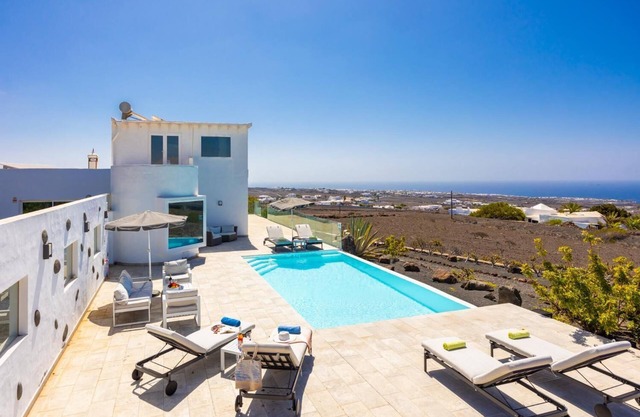The View - Four Bedroom Villa, Sleeps 10