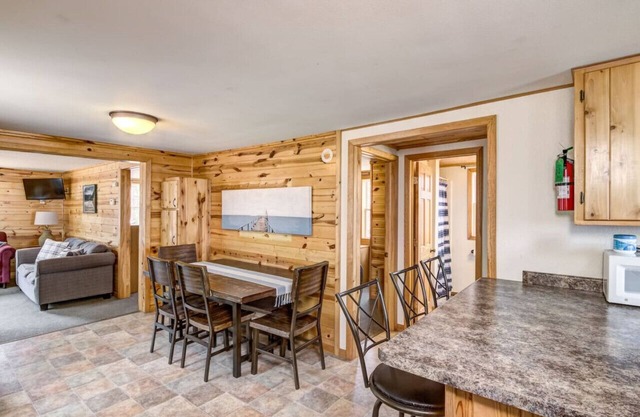 The Walleye at Lincolnwood Resort