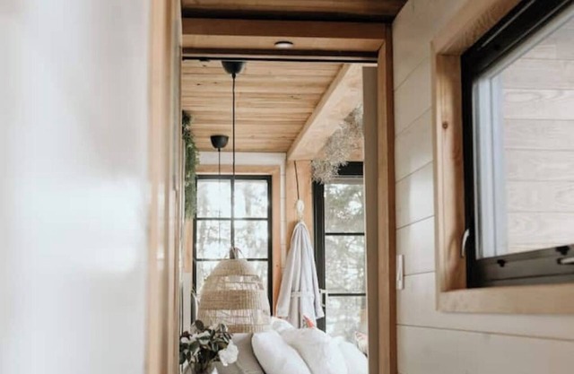 The Water’s Edge * * Unique Muskoka Treehouse * *