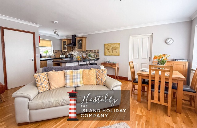 The Wing at Fox Hollow