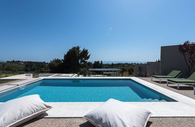 Theeta Pefko Villa - Metamorfosi Halkidiki