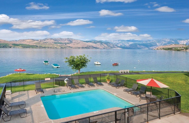 Thick evergreens cover the mountainsides!