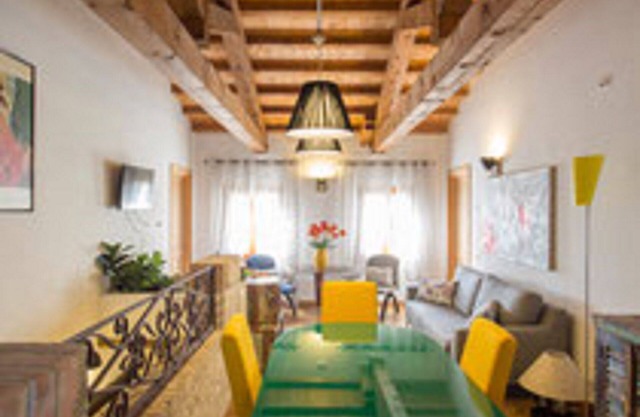 Third floor apartment