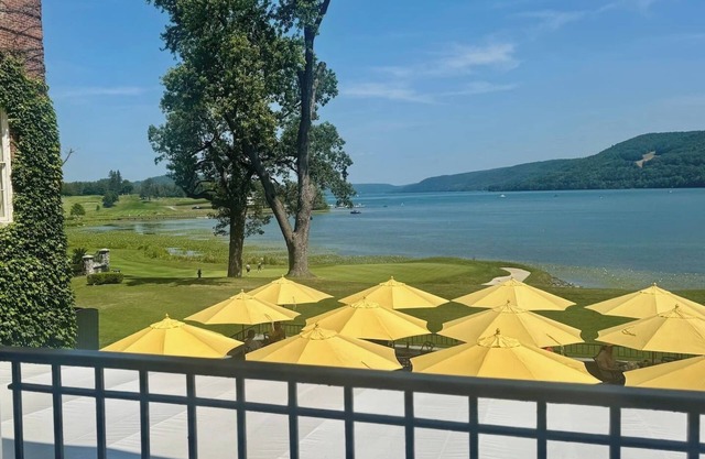 This cabin is a 1 bedroom(s), 50 bathrooms, located in Mohawk, NY.