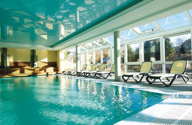 This facility is located only 5 km from the famous lake of Bütgenbach.