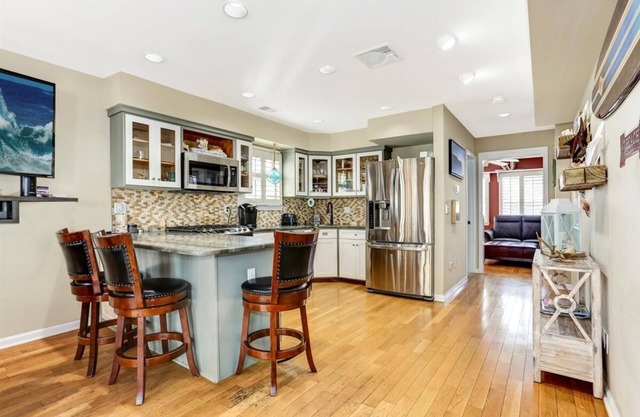 This home was beautiful,even better than advertised 50 feet to Beach!