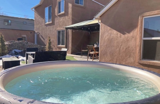 This house is a 4 bedroom(s), 2.5 bathrooms, located in Salida, CO.