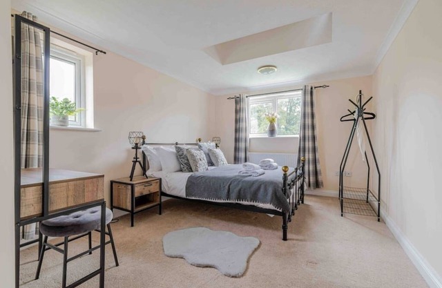 Thorn House a beautiful large house in Witney