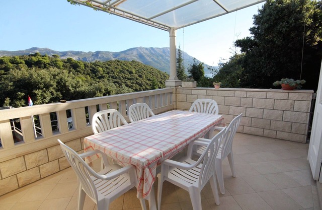 Three bedroom apartment with terrace and sea view Cove Vrbovica, Korčula (A-9225-a)