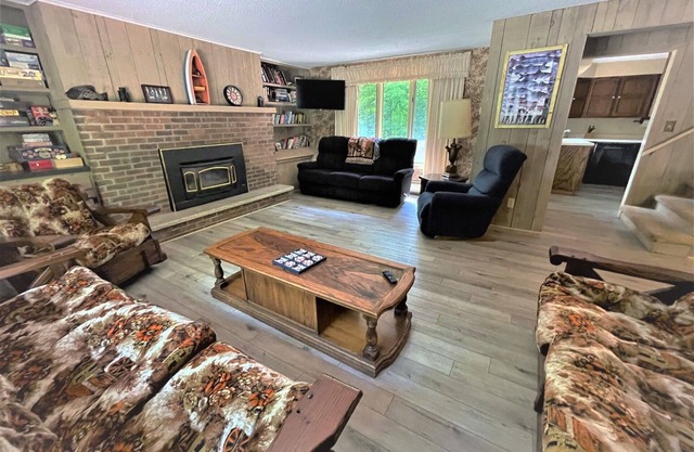 Thunderhead Lodge ~ Main House | 3 Bed, 2 Bath