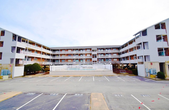 Tiffanie by the Sea 319D-Oceanside 55th St, W/D, AC