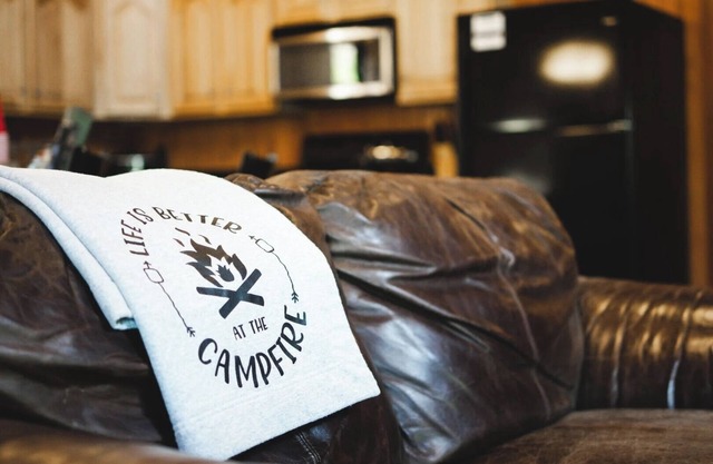 Timber Lodge Ranch - Bear Claw Cabin