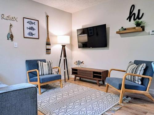 Timber Point Villa # 7 Bernie's Bungalo