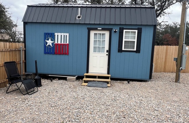 Tiny Home close to Brownwood Lake