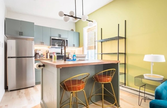 Tiny House Apt in Little Italy w OffStreet Parking