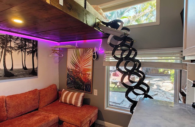 Tiny House Retreat With One of Kind Experience