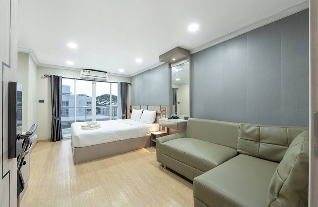 Tj 4711 Residence
