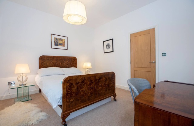 Toast Lettings | Apartment 2 The Grove minutes walk from Durham City Centre