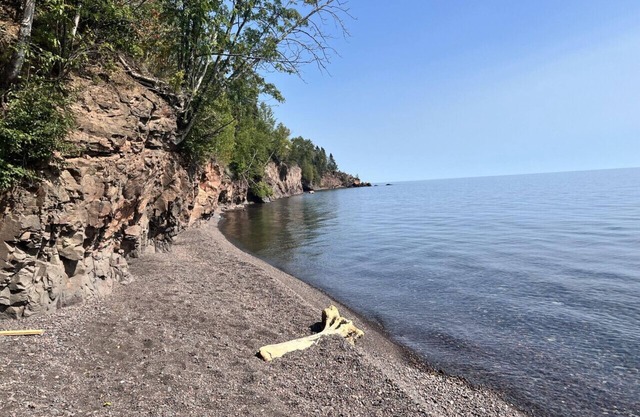 Tofte Superior Lakefront 2BR | Beach Access | Near Lutsen | Hiking | EV Charger