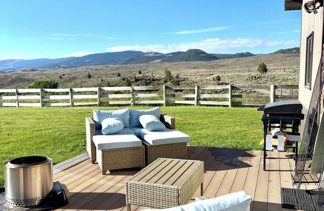 Togwotee Ranch House. Private 3 bedroom residence between Dubois and Yellowstone