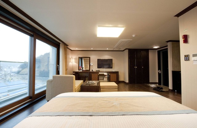 Tongyeong Anchovy tourist Hotel