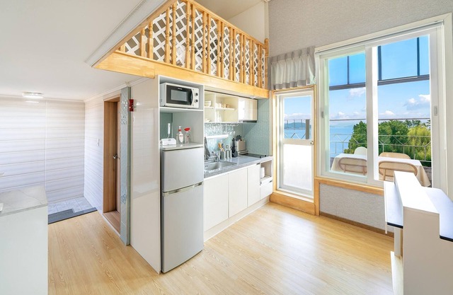 Tongyeong Haimom Kids Poolvilla Black