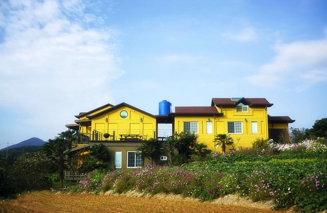 Tongyeong MongDol House