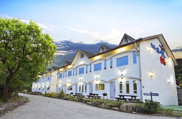 Tongyoung Macaio Pension