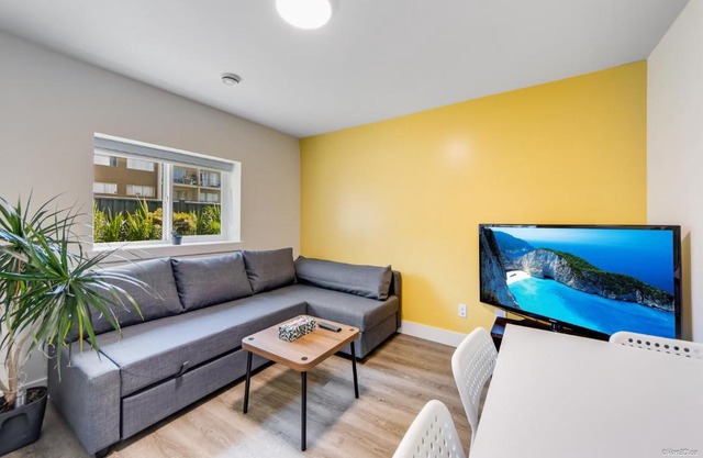 Top choice 2-Bed 1-Bath Garden Suite