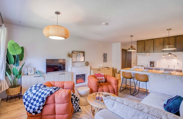 Top-Level Condo in Neskowin Next to the Beach, Dog Ok!