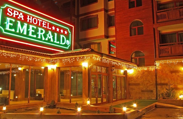 Top Notch Ski Apartment in Bansko just across the Gondola Lift