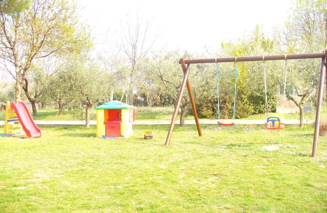 Total relaxation in the Country or the Sea