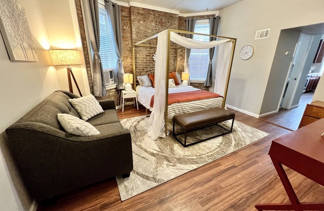 Tower Grove Studio - Fenced Yard, W/D, Pet-Friendly - 4 Mi to Downtown