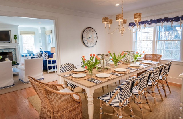 Town,5 Bd,5 Bth,3 Fam Rms,Car Ferry included wk of July 12 if book by June 12