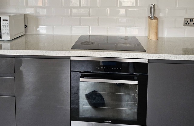 Town Center Modern apartment