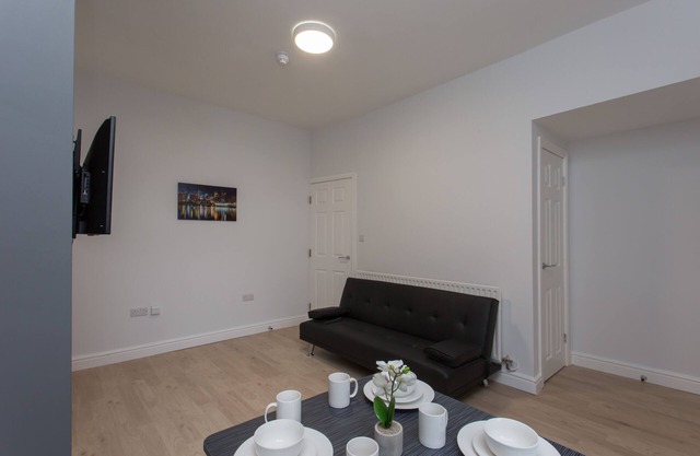 Townhouse @ 101 Catherine Street Crewe - Whole 4 Bedroom House