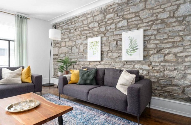 TOWNHOUSE 102 Montreal