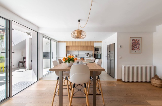 Très Belle Villa Idéalement Située à La Grande Motte Classée 4