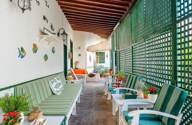 Traditional Canary house next to the Beach