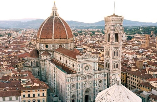 TRADITIONAL ITALIAN CHARM CURATED FOR PERFECT FLORENTINE STAY